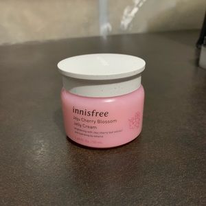 Innisfree Jeju cherry blossom jelly cream